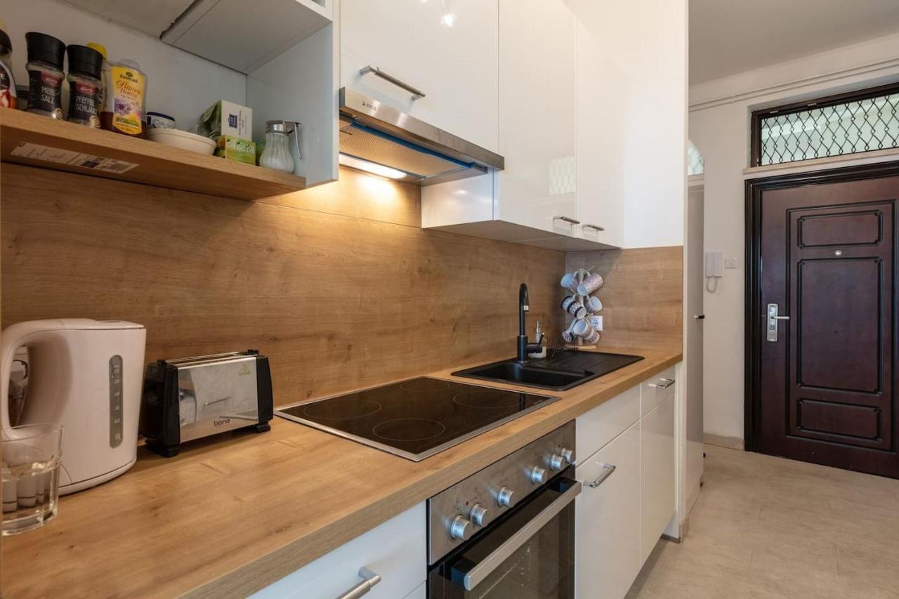 Sunny Renovated Apartment Close To Downtown Wien Eksteriør bilde